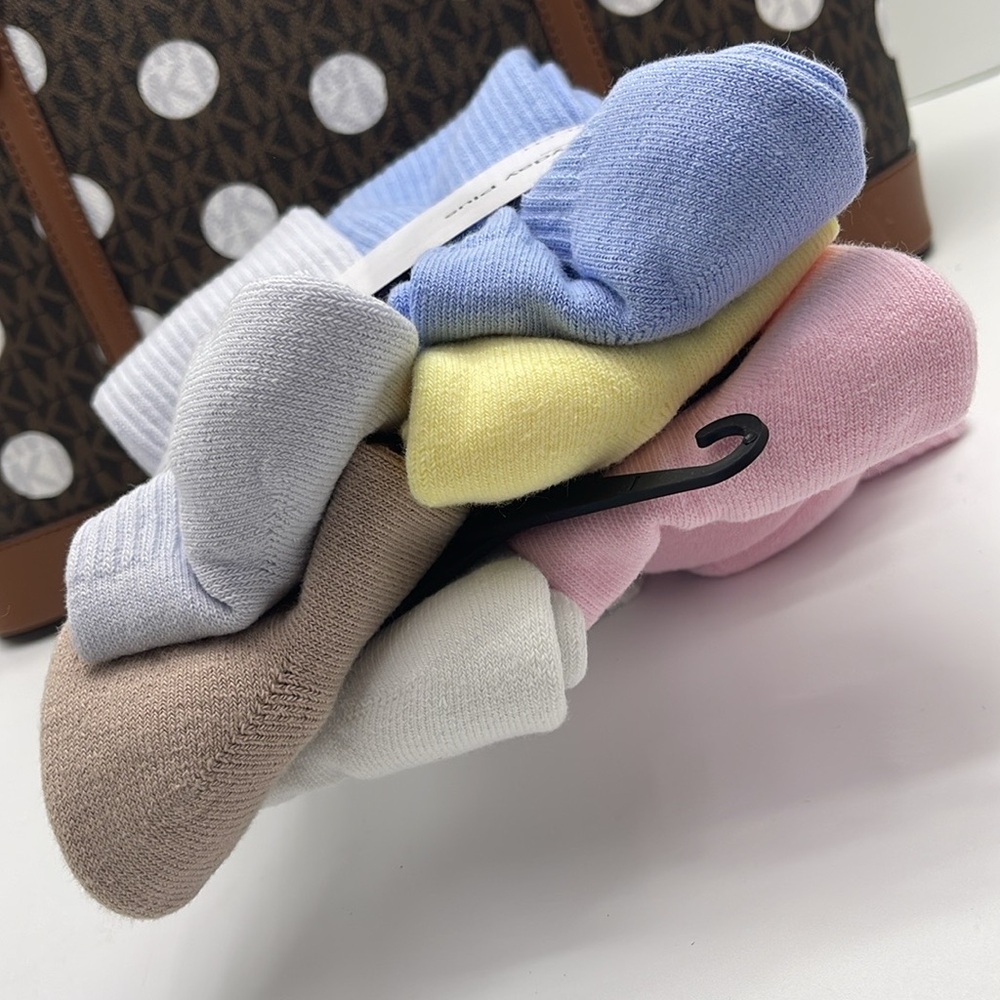 Nike Everyday Plus Cushioned
Training Crew Socks (6 Pairs)
Multi-Color
Size L - Picture 4 of 16